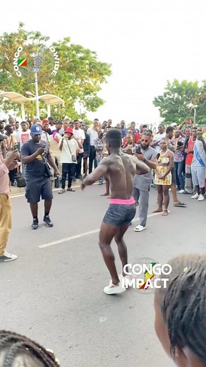 CONGO WORLDWIDE 🇨🇬💫🌍 (Congolese Music and Dances) on Instagram: "😂🔥 Champion left MMA for Mopacho _________ 💲 By @sophie.ricci_model _________ Dc : 200kg moto ya makassi ( TikTok ) _________ 🎵 BOMBE @emilio_lacass_officiel"