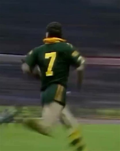 NSW Blues on Instagram: "Reliving one of the all-time great Rugby League Ashes tries ⏪ 輦 Not far away from kick-off in the 2025 series opener!"