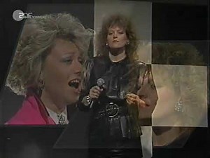 Elaine Paige & Barbara Dickson - I Know Him So Well - 1984.