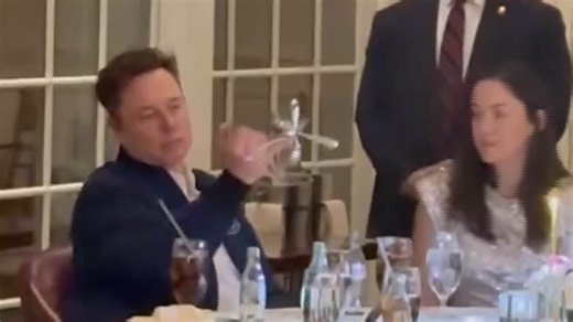 Elon Musk mercilessly mocked for his very bizarre table etiquette