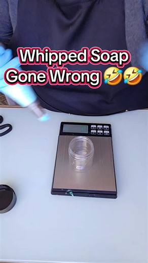 Whipped Soap - How not to do it 🤣🤣🤣 mistakes in Soap making. #thecheekyblend #amsr #whippedsoap #soapmaking #whippedsoapfails @Lisa.thecheekyblend @Henry Blu Staffy