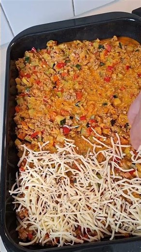Selbstgemachte Lasagne super einfach und lecker 😋