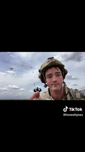 30 jumps consisting of 2 mass tactical jumps, 15 combat equipped jumps, jumpmaster school, multiple jumpmaster duties. All requirements to be a “senior rated jumpmaster” to wear wings with a star device. #miltok #army #airborne #jumpmaster #infantry #military #fyp #fypシ #marinecorps #navy #airforce #nationalguard #jumping #coastguard #viral #82ndairborne #zyxcba