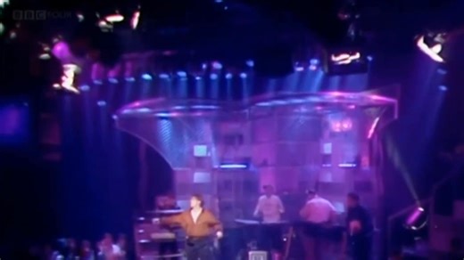 808 State performing the classic 'Pacific State' on Top of the Pops 🙌 | DJ Mag