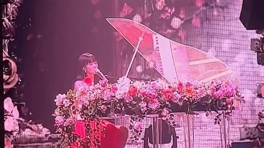 gidle2023年演唱会Minnie solo 舞台 dahlia