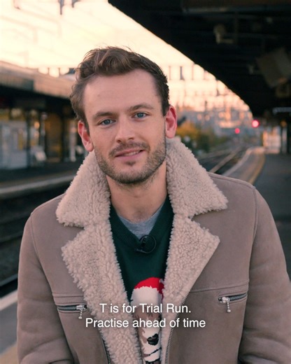 All aboard the Santa Paws Express! 🚂 Travelling with your furry friends can be stressful, but it doesn't need to be. That's why we have teamed up with Rorythevet and GWR to share some top tips for travelling with your P.E.T.S. during this busy period. ❤️ Check out our handy map of the pet-friendly green areas available near GWR stations: https://www.lilyskitchen.co.uk/pet-care/healthy-dogs/travelling-for-christmas.html | Lily's Kitchen