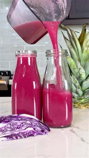 Drink Your Rainbow | Cabbage Juice #antiinflammatory #detox #juicing