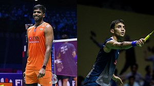 What is the fastest smash in badminton, and who holds the record?