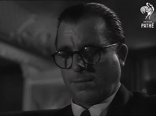 Anton Karas - Harry Lime Theme (1950) Anton Karas, an Austrian zither player, created the iconic "Harry Lime Theme," linked to the film "The Third Man." Born in Vienna in 1906, Karas loved the zither but struggled for success, often playing in small taverns. His life changed when director Carol Reed heard him play in Vienna and invited him to compose for "The Third Man." The "Harry Lime Theme" perfectly matched the film's noir atmosphere and the enigmatic character Harry Lime, played by Orson We