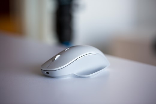 A look at the Microsoft Surface Precision Mouse