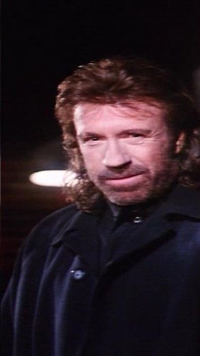 Chuck Norris. Michael Parks. The Hitman (1991) Aaron Norris 📽