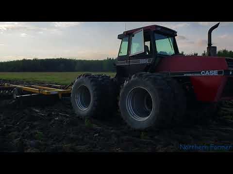 LETS PLOW...Featuring Old Smokey! CaseIH 4694