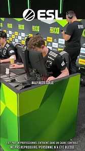 😳 His position in front of the PC (Cc: ESL)