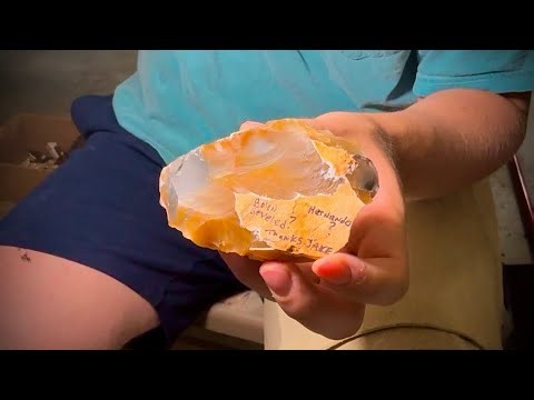 Flintknapping Some More Rare Tallahatta AGATE!