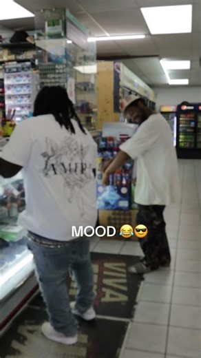 Just another day in da hood 😂 #traphiphop #rap #theothersideofmakebelieve