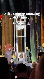 Seeing Alice Cooper NEVER gets old. Amazing show, amazing band… every time! #alicecooper | Loudwire