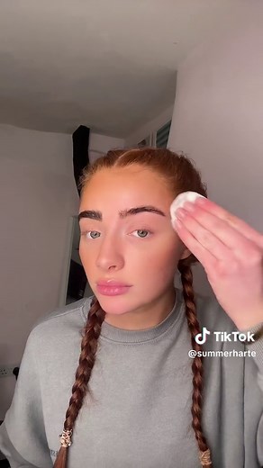 Easy Eyebrow Dye Tutorial at Home
