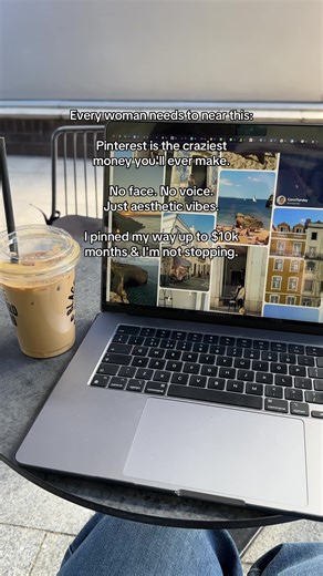 If you ever want to learn how to do the same, I'd love to explain it the best way I can 🖤 Digital Mini breaks everything down with all the details and helpful tips for you to get started ✨ #digitalmarketing #sign #incomestream #sidehustle #onlinebusiness