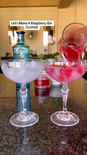 I always have raspberries on hand even in the winter), so I wanted to find a recipe for cocktails using Raspberries but I didn't find one that ticked all my boxes so I decided to devise my own Raspberry Gin cocktail. This cocktail is just the right amount of sweetness with just the right amount of zing & kick. A fantastic cocktail for your summer gathering. So yes! Go ahead and wow your summer party guests. #theartofliving #theartoflivingwell #theartoflivingbeautiful #lifewithjewelcoza #livingwi