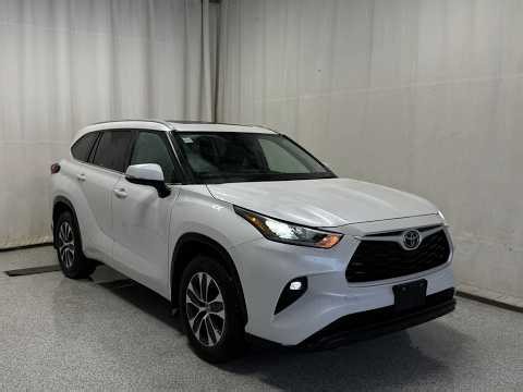2024 Toyota Highlander XLE AWD Review - Park Mazda