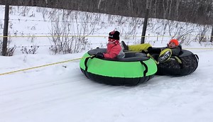 609K views · 2.9K reactions | Glissade sur tube : comment cet homme a-t-il pu installer un remonte-pente « maison » pour sa famille ? Plus de vidéos ici : https://bit.ly/38V0PTl | MétéoMédia | Facebook