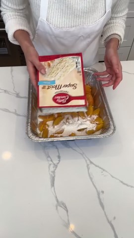 One Pan Peach Cobbler | Easy & Delicious Dessert Recipe