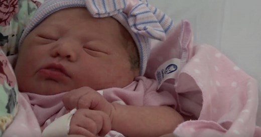 Couple delivers baby in Texas Chick-fil-A bathroom