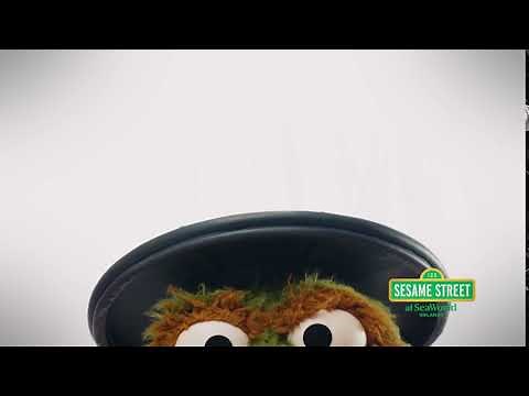 Meet Oscar the Grouch Sesame Street at SeaWorld Orlando