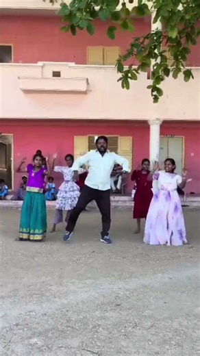 Monika (fron cooli)super star Rajinikanth.#tamil #dance #love #hashtag #virelvideo #gym #tamil .