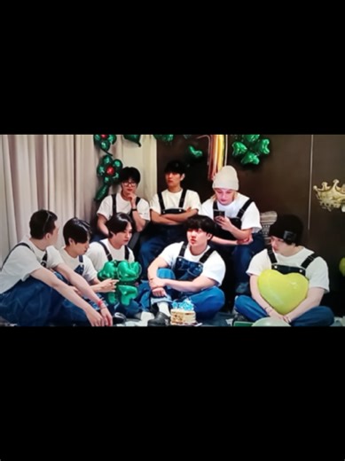 Primer live en LATAM .. amoooooo !! #straykidslatam #youmakestraykidsstay #dominATE_Chile #7aniversaryskz