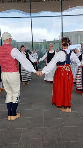 Oodi: Celebrating Karjalaiset Folk Dance in Finland