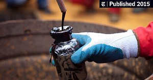 Profits at Exxon and Shell Slide, Echoing Oil Prices’ Plunge