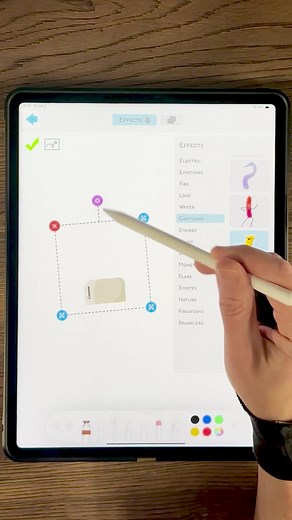 Drawing with animated effects in the Drawing Vibe app #drawingvibe #drawinganimation #ipaddrawing