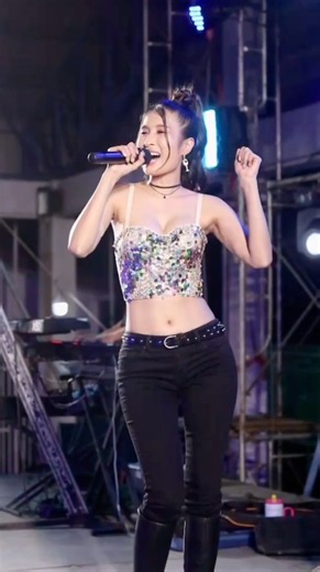 เฮ่เฮ้ ฮ่าฮ้า #แนนซี่กุหลาบร้อยรัศมี #เพลงฮิต #รำวงย้อนยุค #90s #เพลงเพราะ