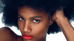 Cómo cuidar, aceptar y brillar plena con tu cabello afro rizado