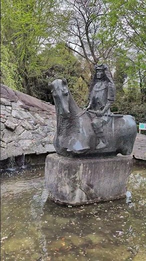 岡崎城（太鼓門と2種類の徳川家康像＆ピラミッド）