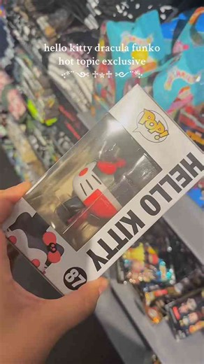 Spotted: Hello Kitty as Dracula – A Must-Have for Collectors!