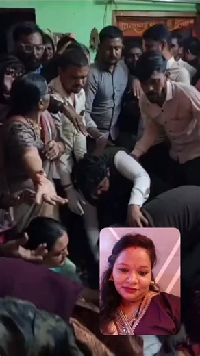 Meenakshi Arya Arya on Instagram: "Ise bete ko insaaf milna chahiye 🙏🙏🙏"