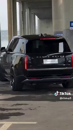 Range Rover Sport SV: The Ultimate SUV Experience