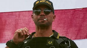 ¿Realmente la violencia política viene más de la izquierda en EE. UU., como dice Trump?