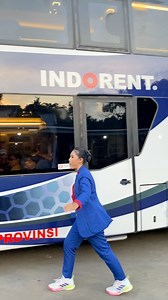 Pramugari bus indorent double decker | Nanang Setyawan