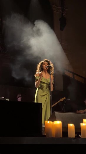 Olivia Dean's Unforgettable Performance at Albert Hall