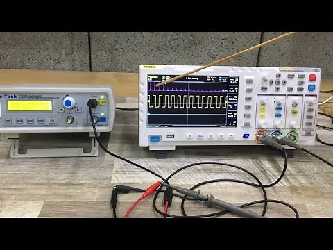 Műszerek otthonra. Jelgenerátor és 100MHz-es oszcilloszkóp nagyon megkönnyíti a méréseket.
