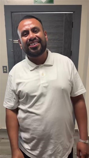 Mi Genteeeeeee!Ya estrañabamos por acá por la clínica al gran Changoleon