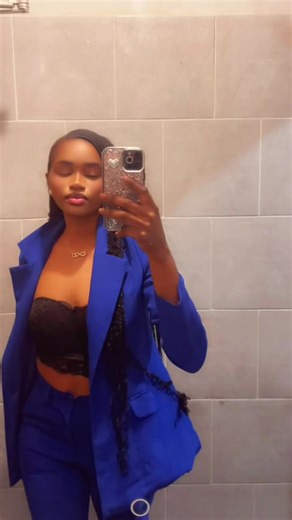 Vidéos de Sam 🦋🩷 (@lacapricieusesam) avec son original - Nazaofficiel