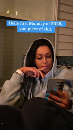 Kae Bae on Instagram: "#instadaily #staytoxic #monday #newyear"