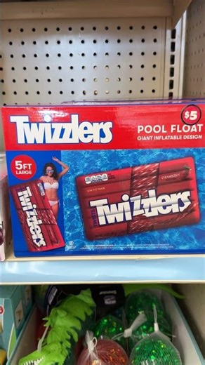 Jackpot New finds @ Dollar tree Twizzlers 5 feet POOL floats! Shop with me walk thru🥰