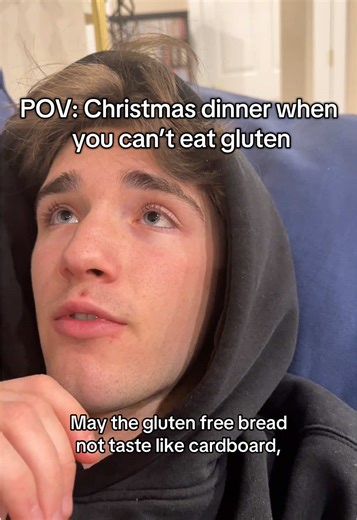 All I want for Christmas is a safe carb and a working bathroom fan. Amen. Tag a gluten free soldier 🎄🙏 #glutenfree #celiacdisease #glutenfreeproblems #christmasdinner #foodallergies