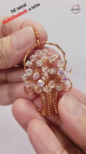 154K views · 2.7K reactions | Flower basket - Free tutorial here https://youtu.be/jwweVbEcIRA | Lan Anh Handmade | Facebook