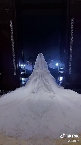 Beautiful Century Wedding Dress Inspiration